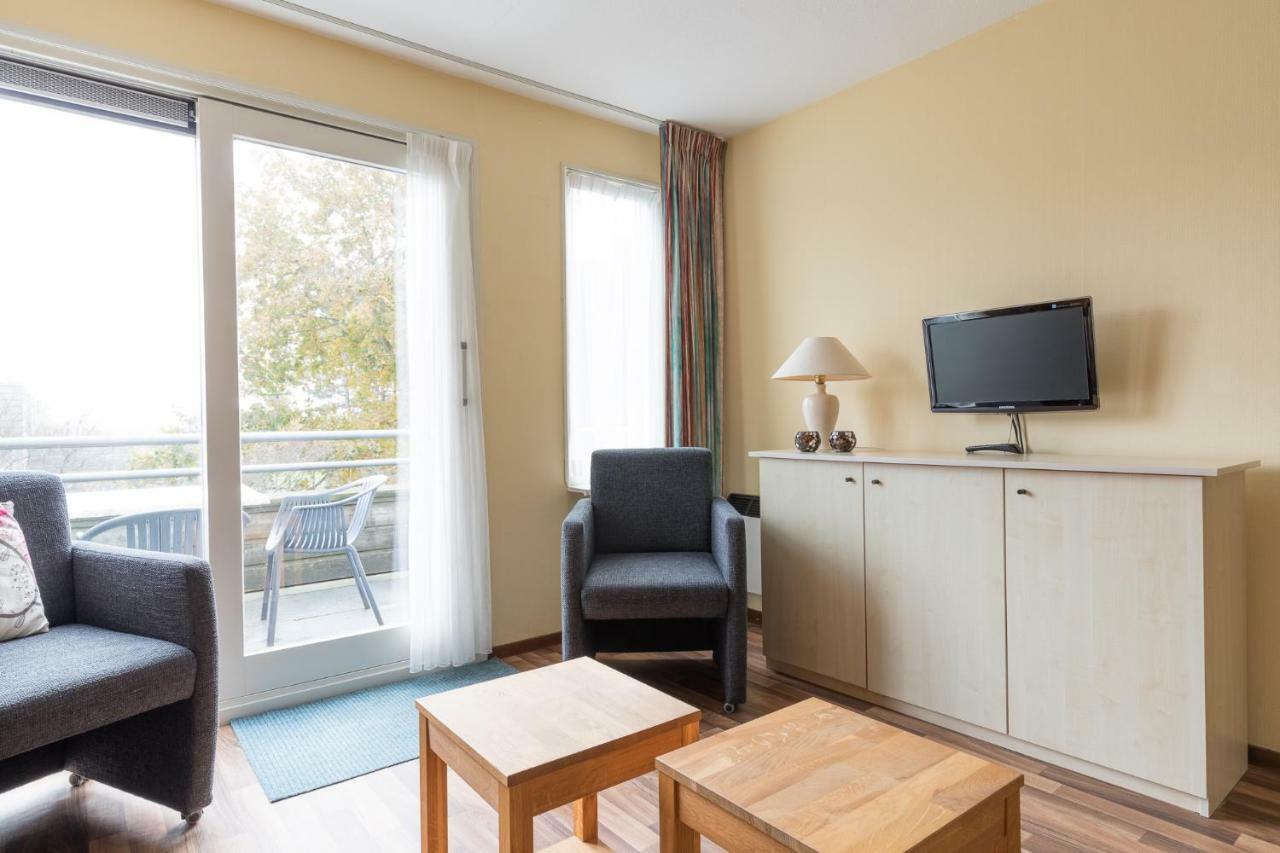 Appartement De Vrijbuiter, Resort Amelander Kaap هولوم المظهر الخارجي الصورة