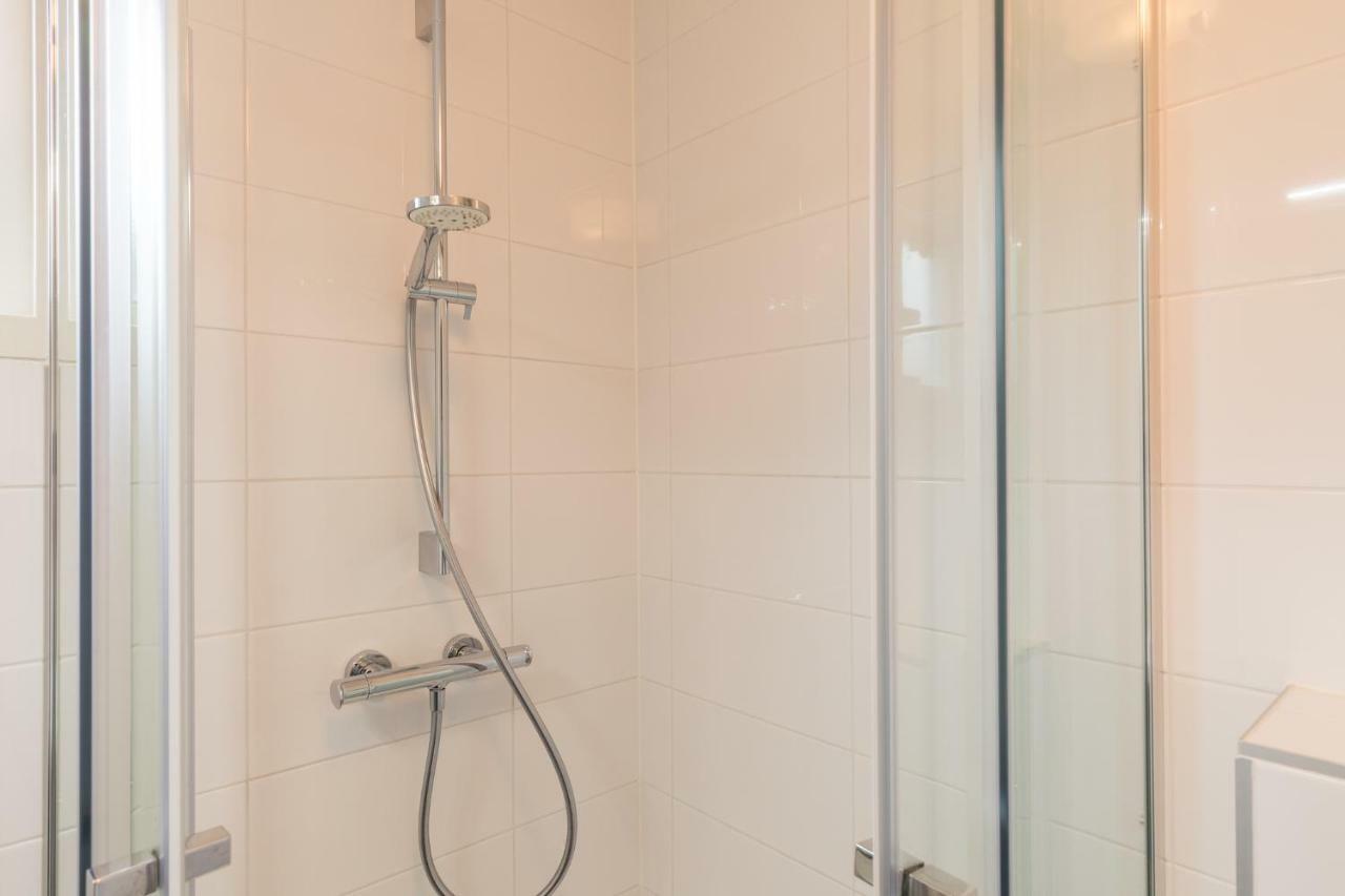 Appartement De Vrijbuiter, Resort Amelander Kaap هولوم المظهر الخارجي الصورة